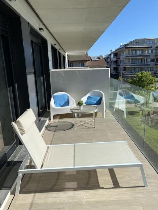Precioso Apartamento Con Terraza Y Piscina En Portonovo-Sanxenxo Buitenkant foto