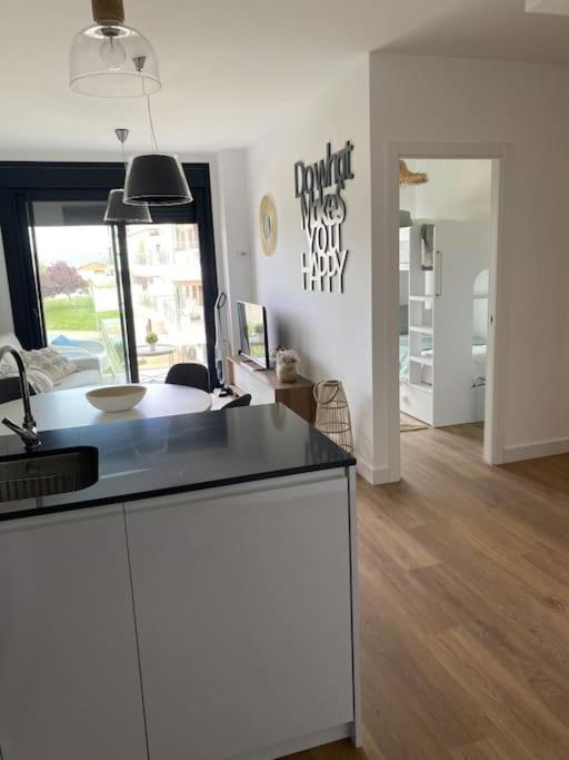 Precioso Apartamento Con Terraza Y Piscina En Portonovo-Sanxenxo Buitenkant foto