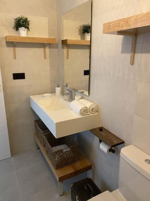 Precioso Apartamento Con Terraza Y Piscina En Portonovo-Sanxenxo Buitenkant foto